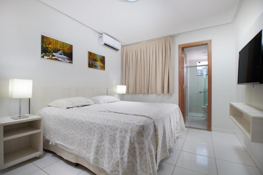 Golden Dolphin Supreme Via Giro Imobtech Apartment *